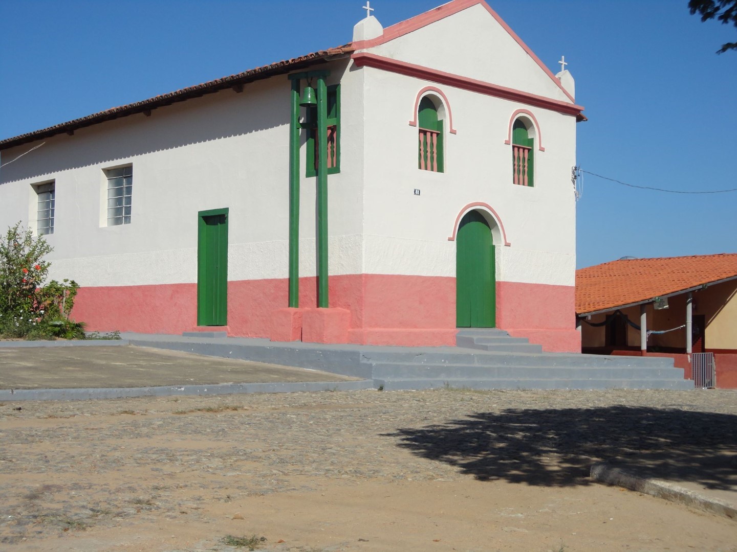 Igreja Nossa Senhora da Boa Viagem e Santo Antônio: Turismo Em Jequitinhonha